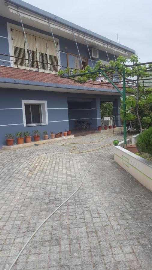 Vila Demo Vlore Luaran gambar