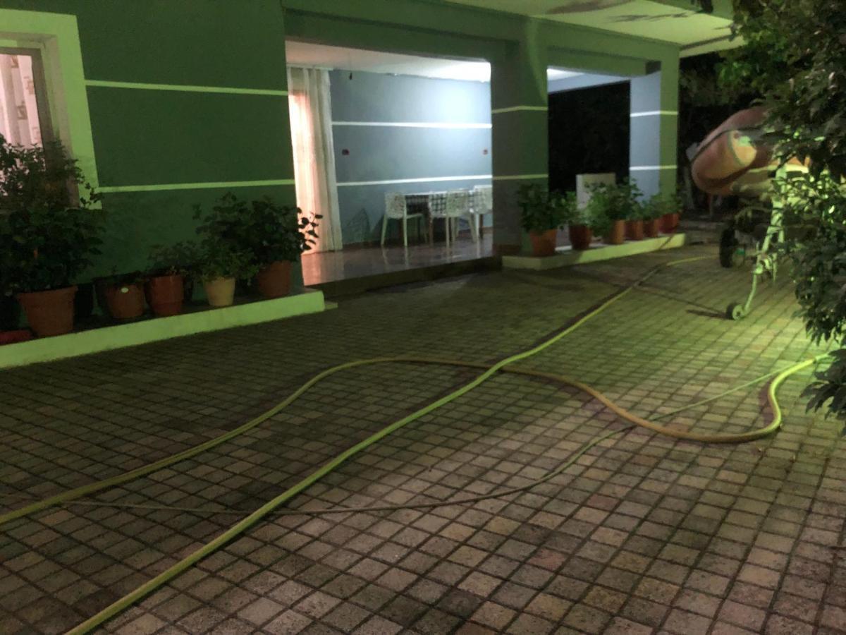 Vila Demo Vlore Luaran gambar
