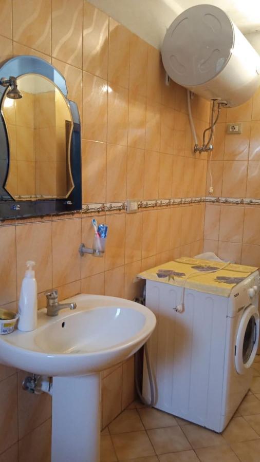 Vila Demo Vlore Luaran gambar